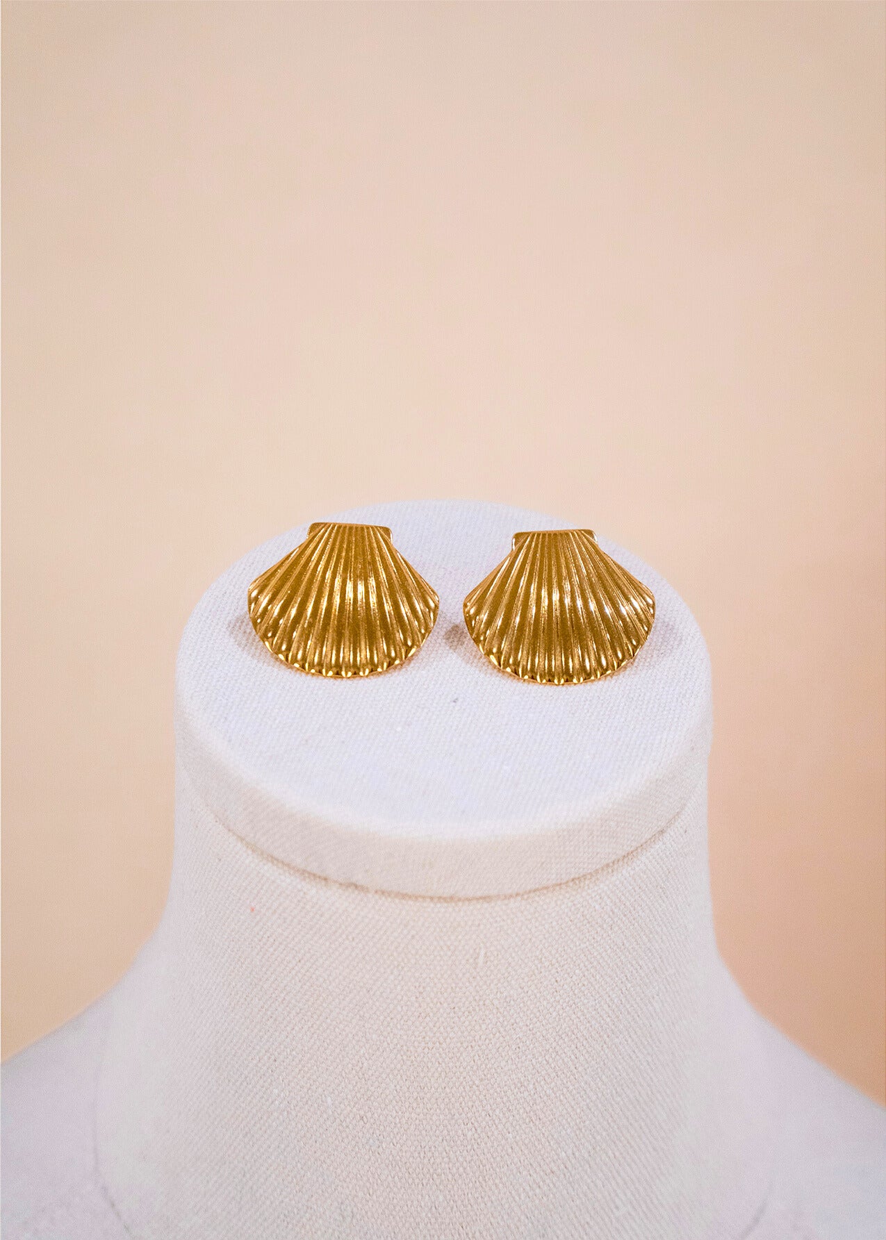Clam Shell Earrings